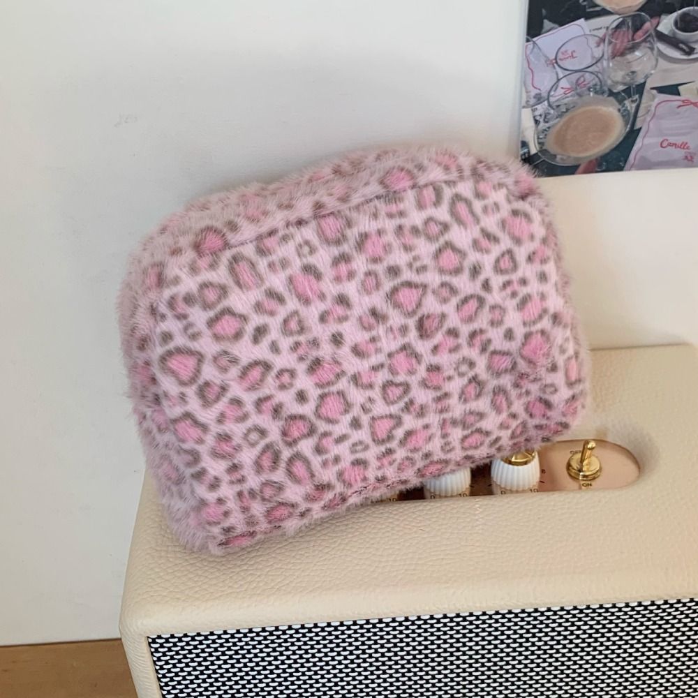 Tas Rias Berbulu Halus Berkual - Cosmetic Bags ulasan dan harga